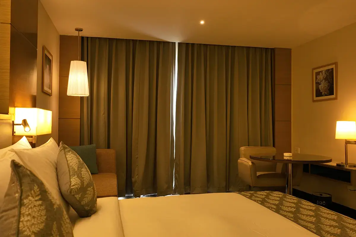 Deluxe Lake View Room 3