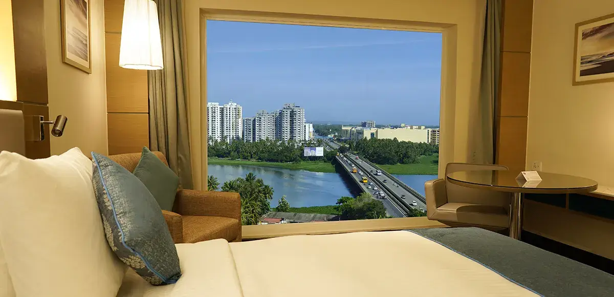 Executive Lake View Room 2